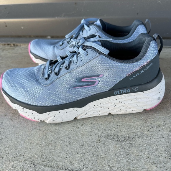 Womens Skechers Max Cushioning Elite Ultra Go Run Shoes Size 8.5 - Picture 1 of 9